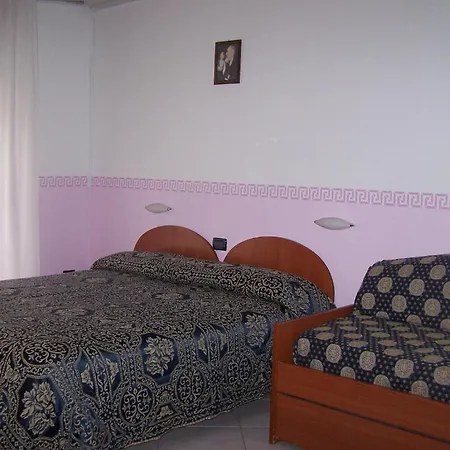 Max Bed and Breakfast *